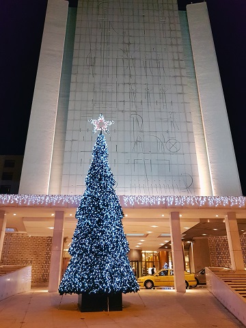 Εορταστική προσφορά διαμονής στο Hilton Αθηνών 